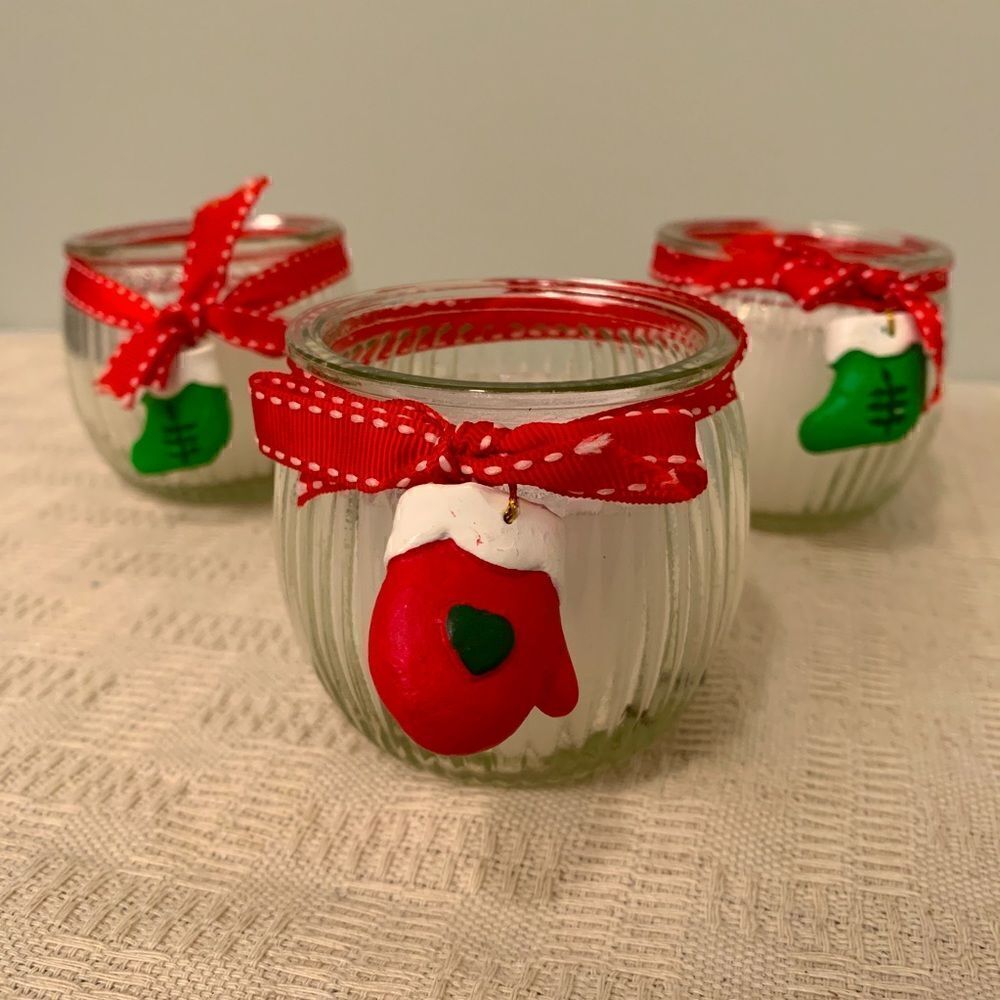 Holiday Mitten Candles  